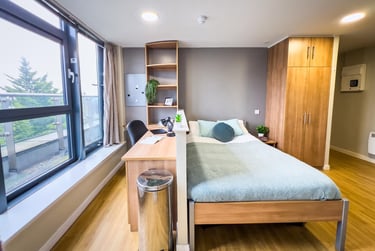 1 bed studio, Potterrow, Old Town, Edinburgh, EH89BT - Image 1